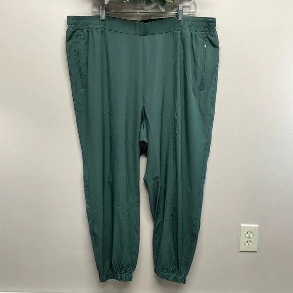 NWOT Old Navv Stretchtech All Season Quick Dry Joggers Sage Green 2X - Picture 1 of 15